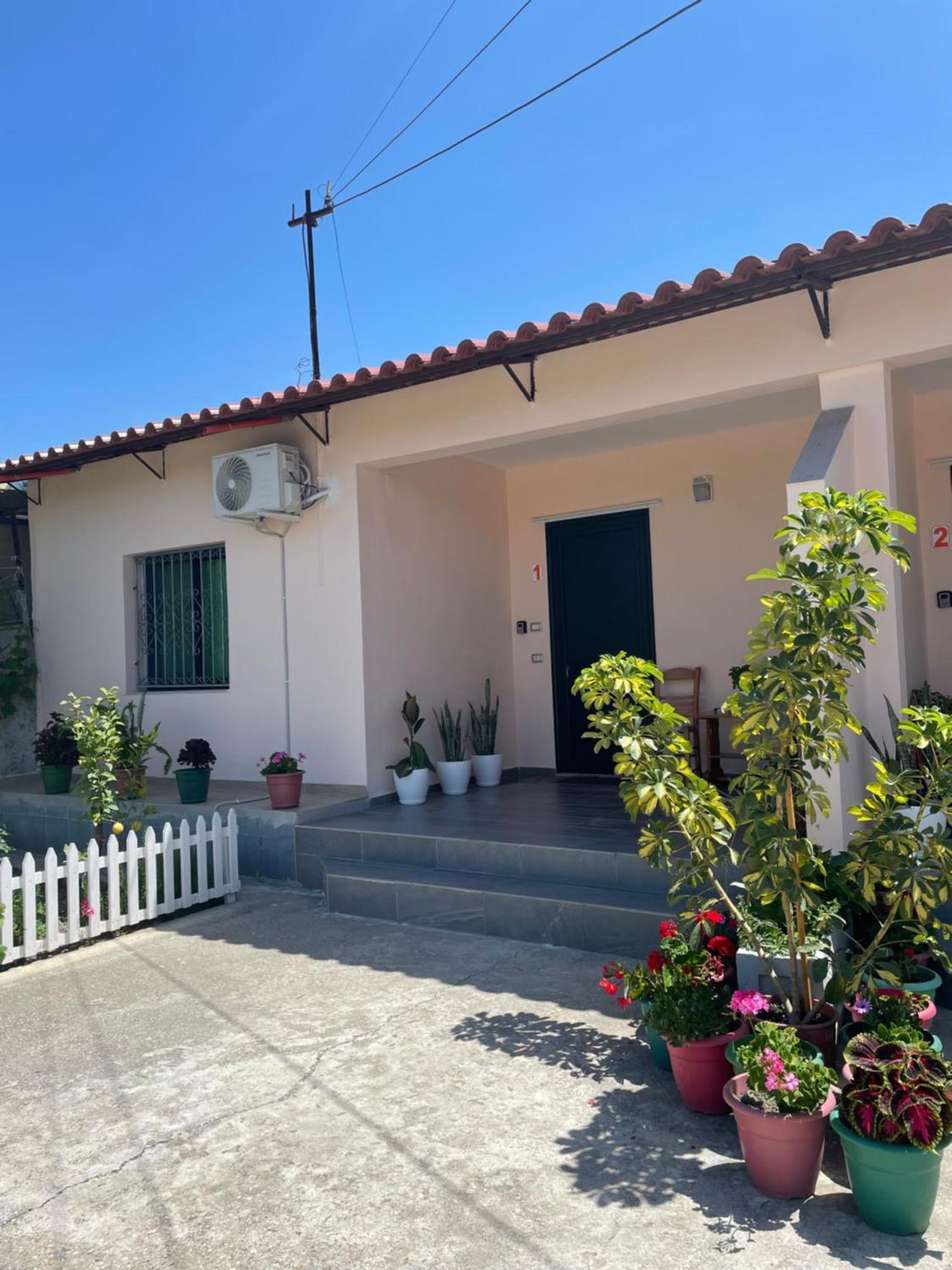 Rental Houses Dukaj Vlorë Exterior foto